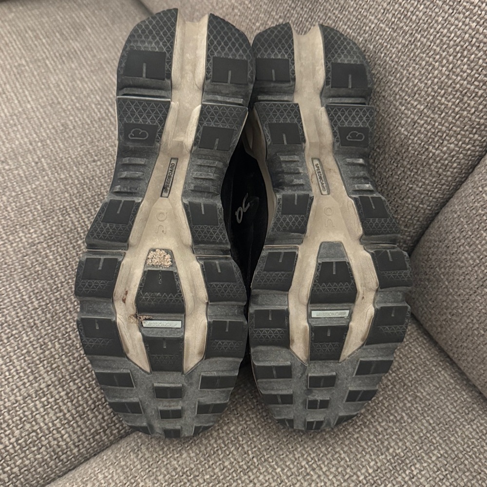 On Cloudwander Waterproof Grey and Beige Womens size 8.5 - Picture 3 of 6